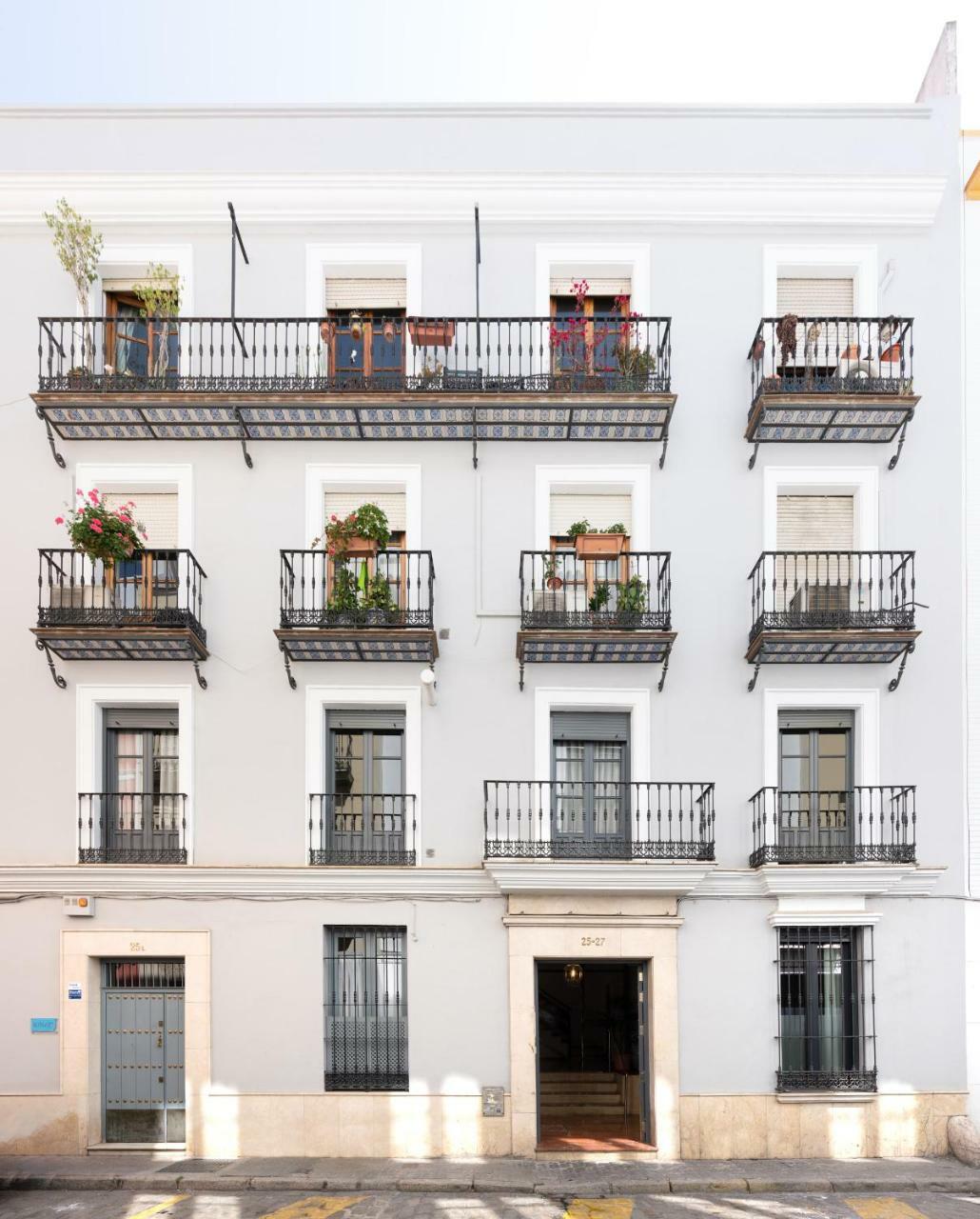 Eleven Real De La Carreteria, By Homing U Apartman Sevilla Kültér fotó